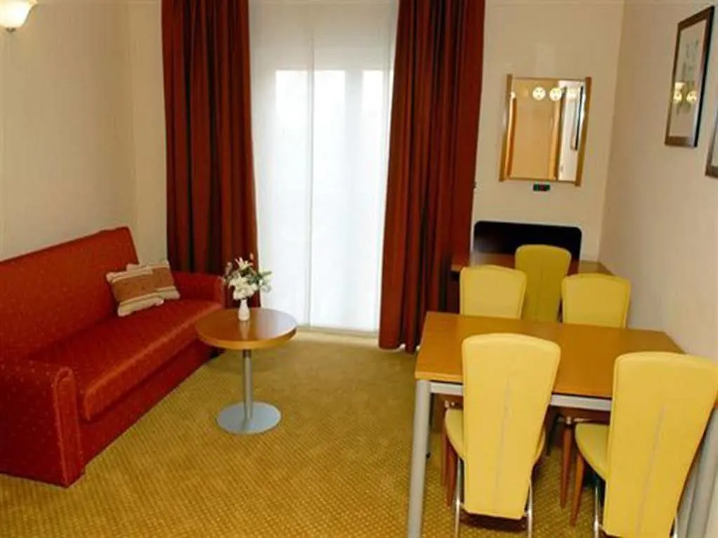 Hotel Marina Selce 4*,